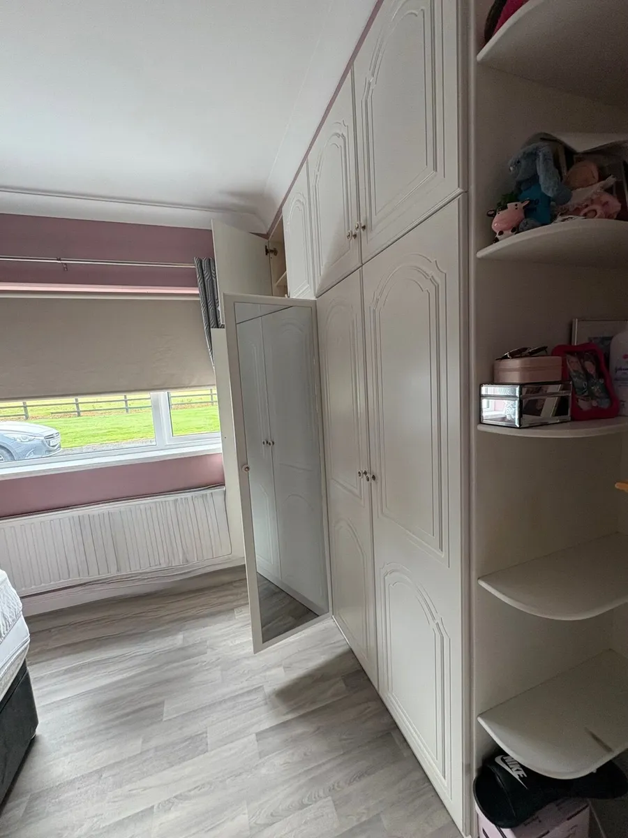 Wardrobes - Image 4