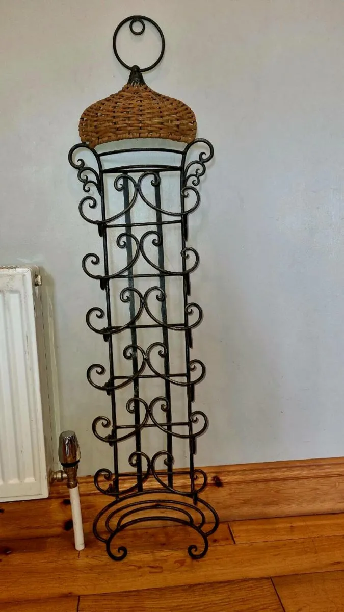 Wine 🍷 rack