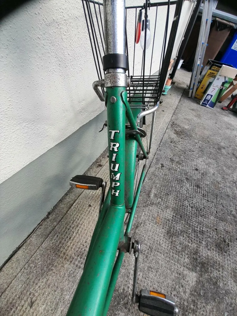 Retro Triumph 2.0 city bicycle - Image 3
