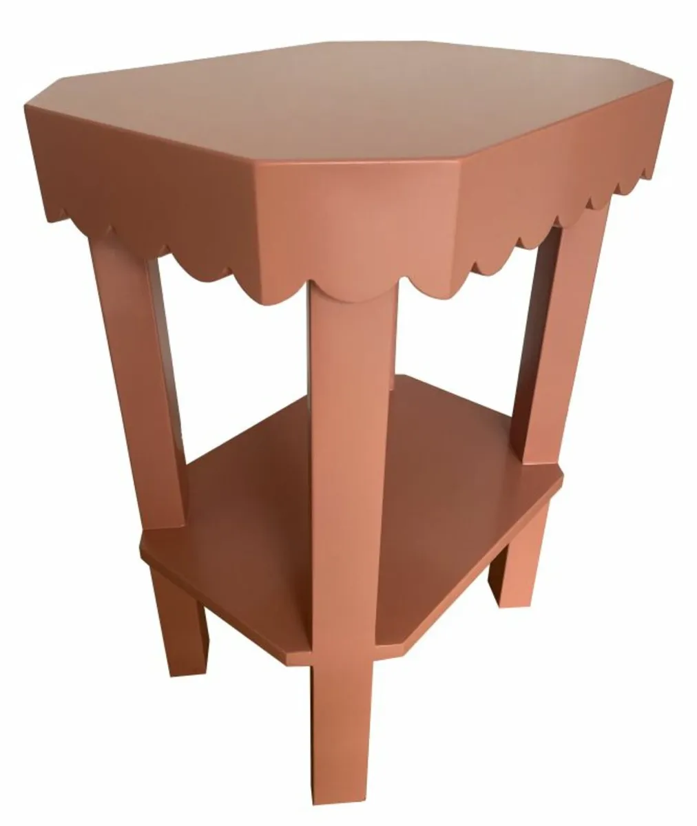 Side Table with scalloped edge - Image 3
