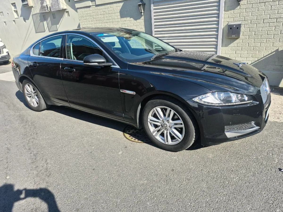 Jaguar XF 2.2 - Image 1