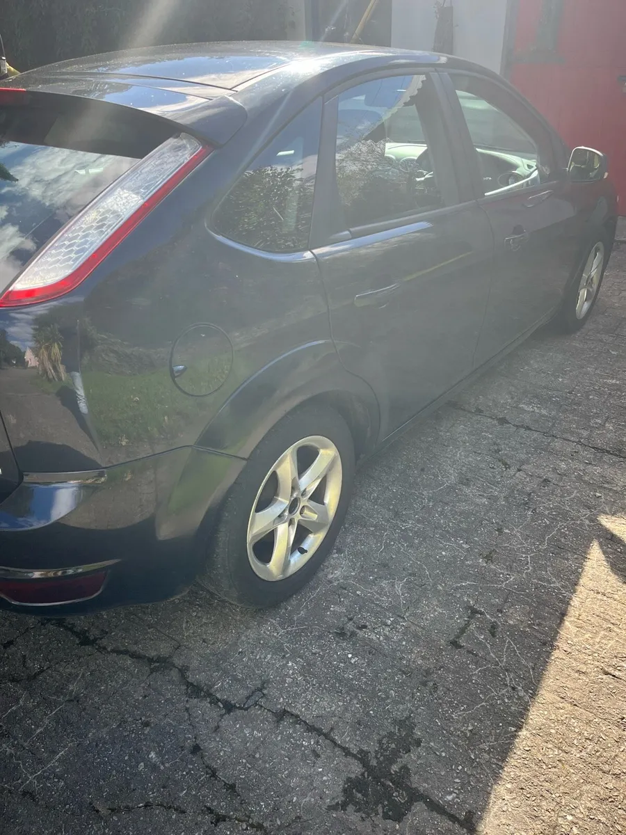 FORD FOCUS 1.6 tdc Zetec 2009 - Image 4