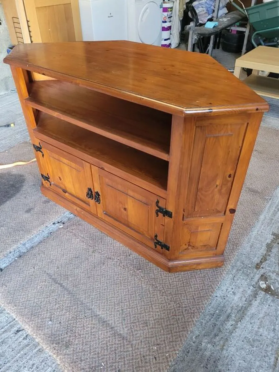 Corner TV Unit - Image 3