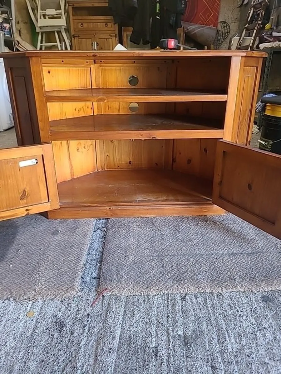Corner TV Unit - Image 4