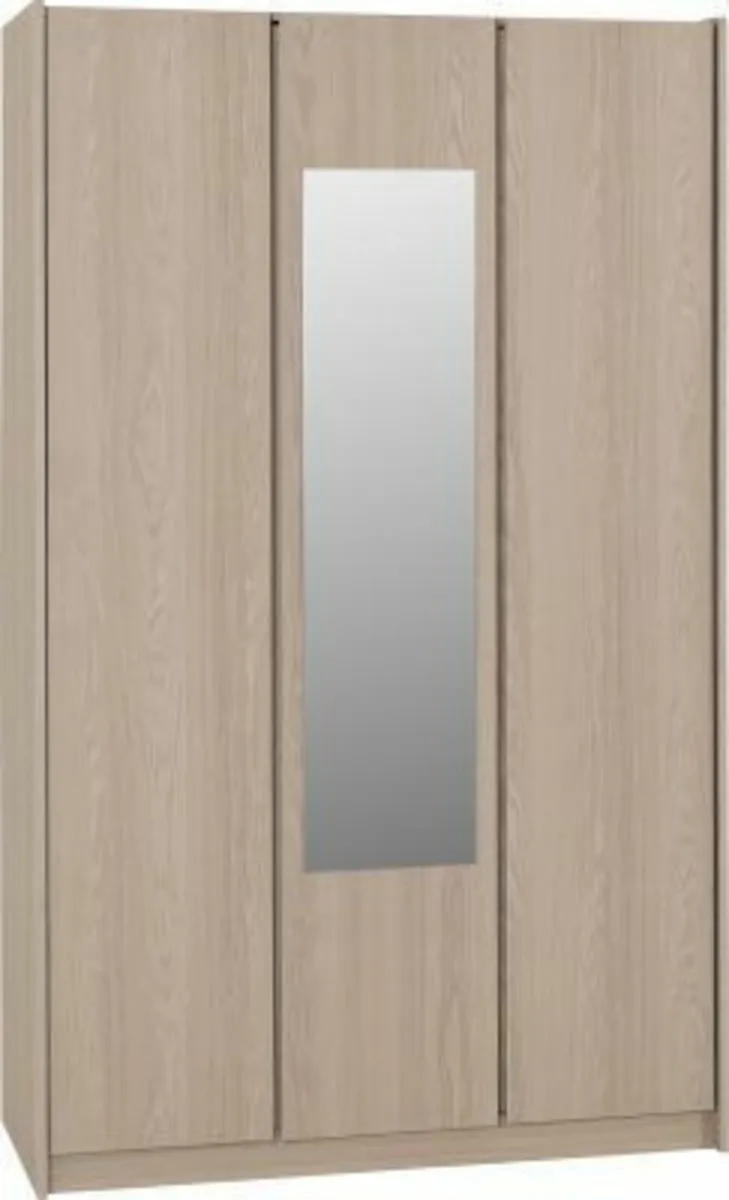 BEDROOM FURNITURE - Image 4