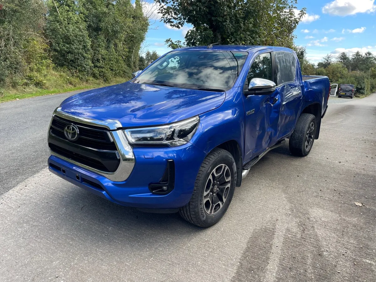 Toyota hilux 2021 - Image 2
