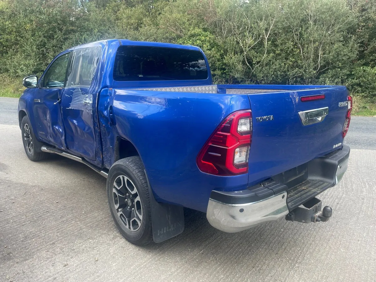 Toyota hilux 2021 - Image 3