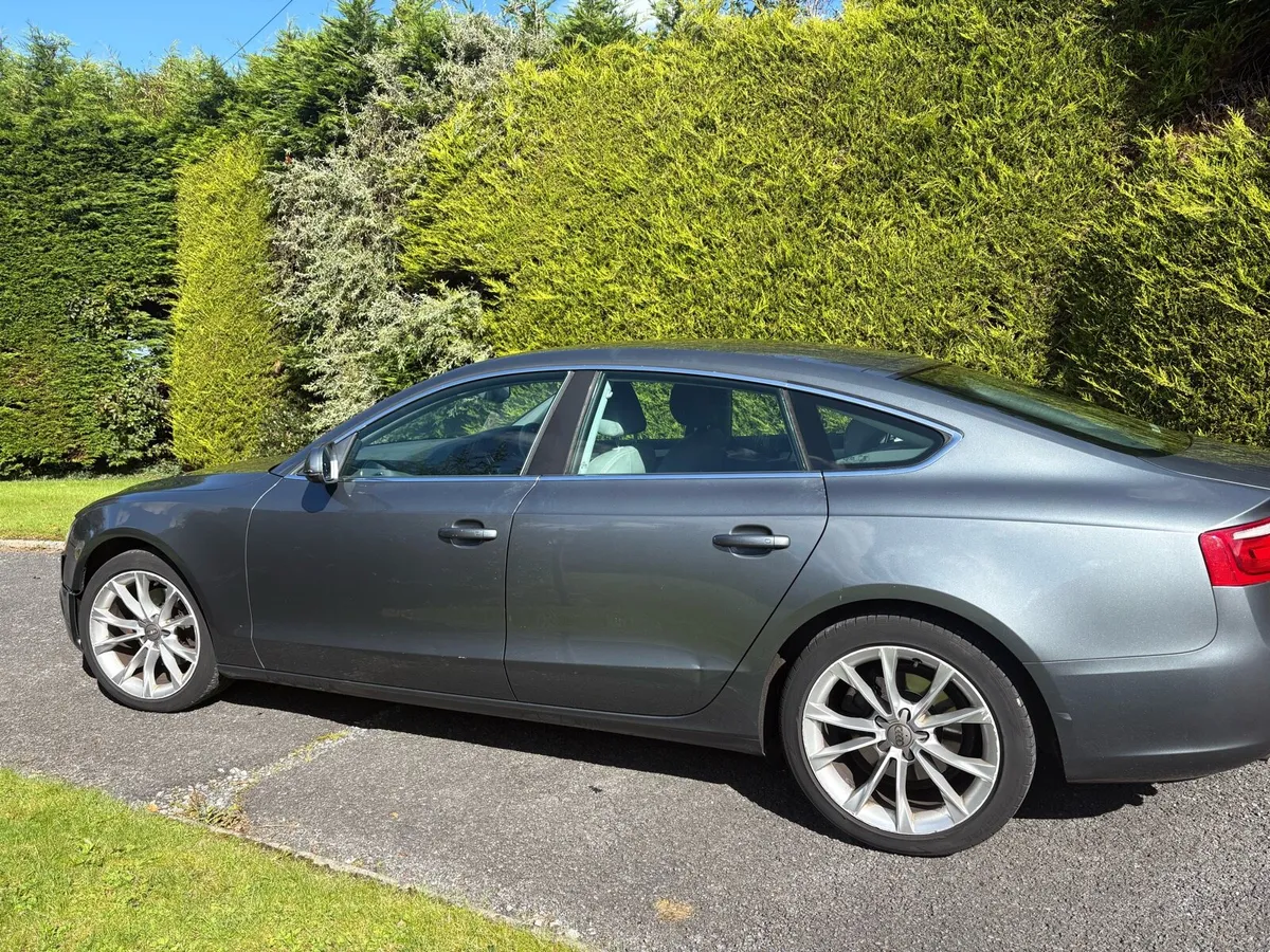 Audi A5 - 2012 - Image 2