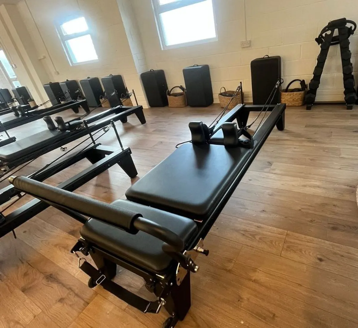 12 Pilates Reformers - Image 3