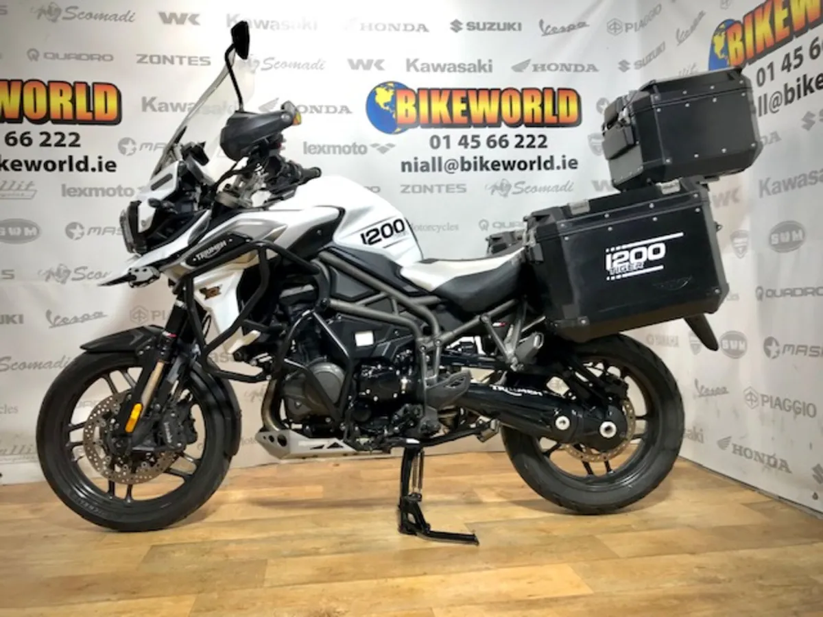 PRE-OWNED Triumph Tiger 1200 XRT 2018 - Image 3