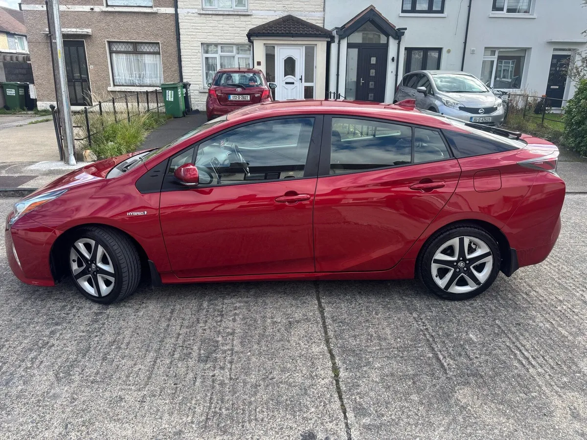 Toyota Prius - Image 3