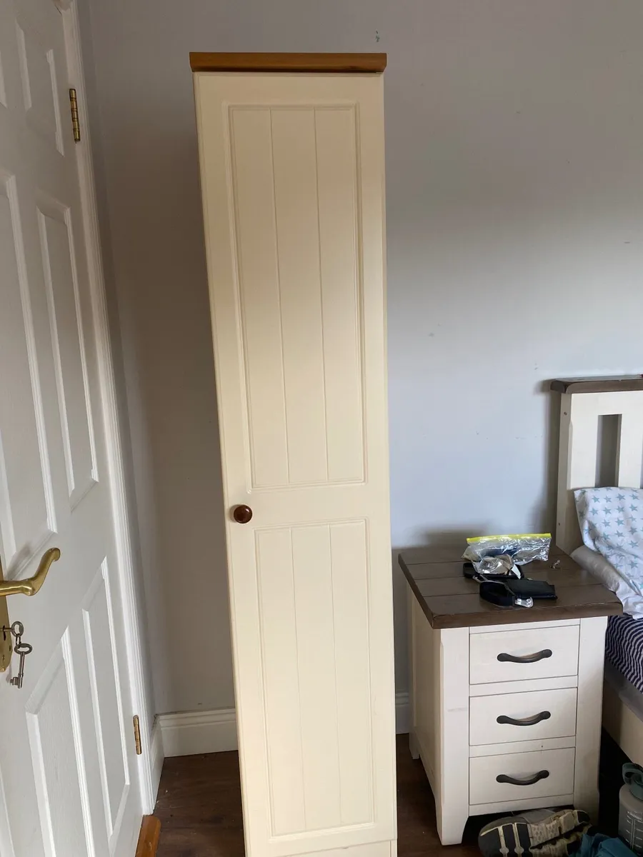 Wardrobe - Image 3
