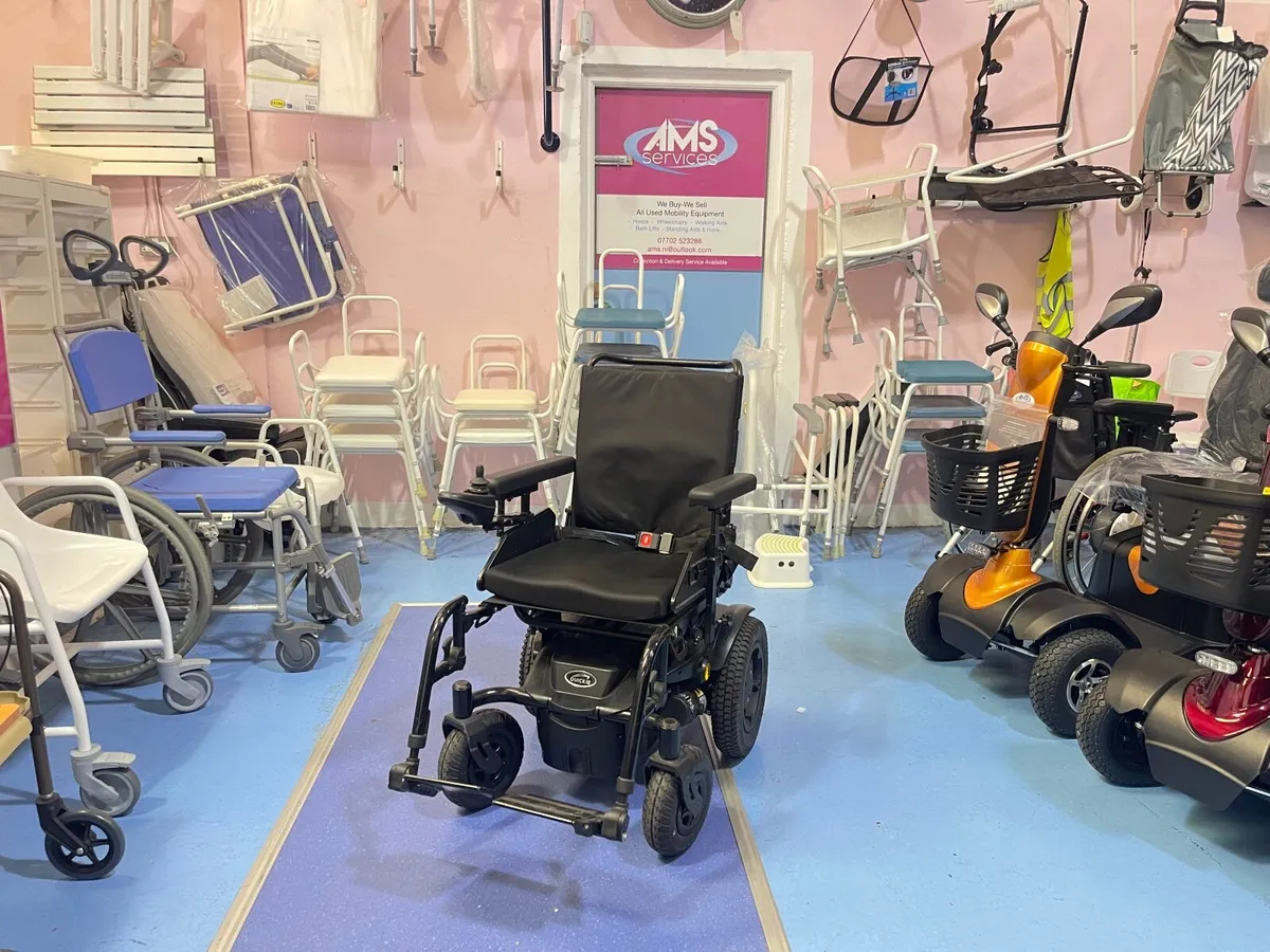 Sunrise Medical Quickie Q200R Electric Wheelchair - Image 1