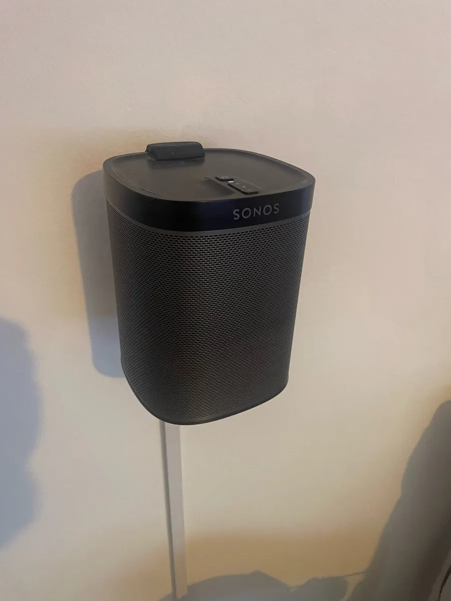 Sonos arc +two play ones set - Image 4