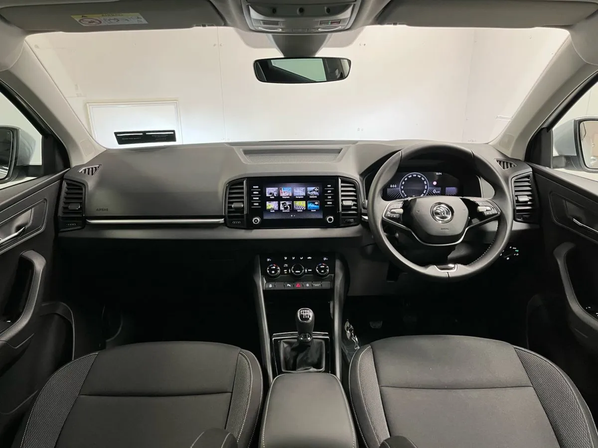 Skoda Karoq Selection 2.0tdi 115BHP - Reversing C - Image 4