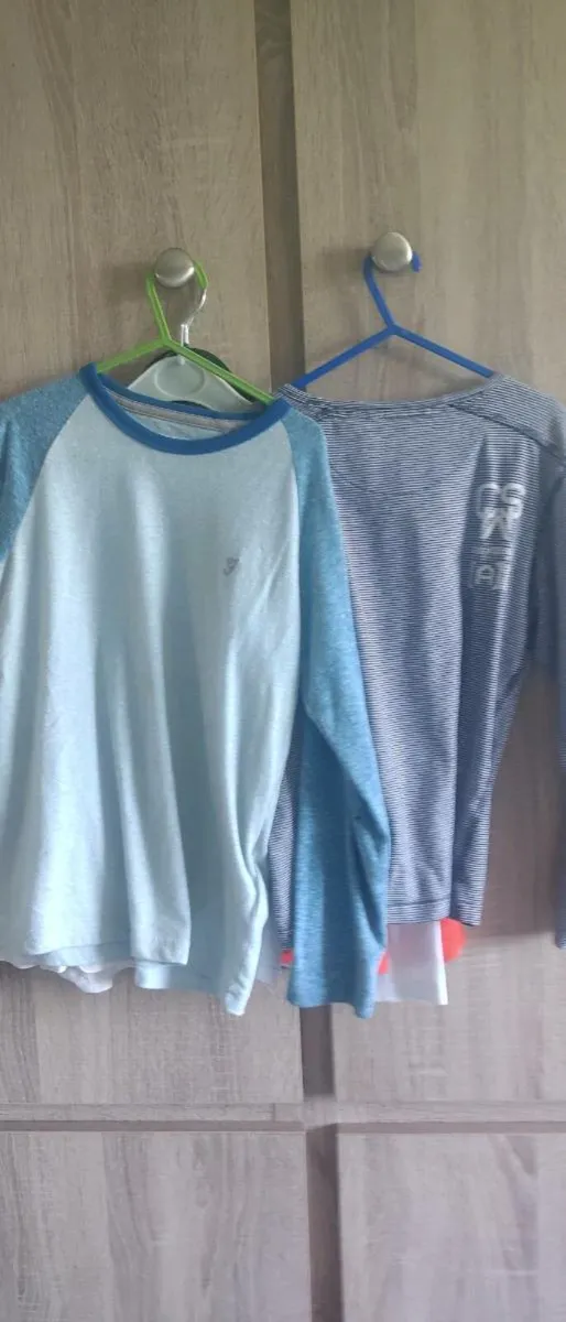 Farah blue boy top 7/8 years old like new - Image 3