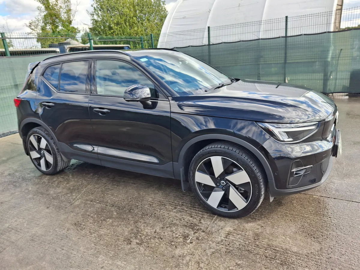 222 Volvo XC40 Ev .Drive home - Image 4