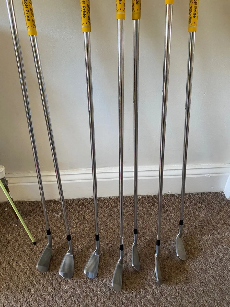 Mizuno MP-18 & JPX TOUR 900 Combo Set - Image 1