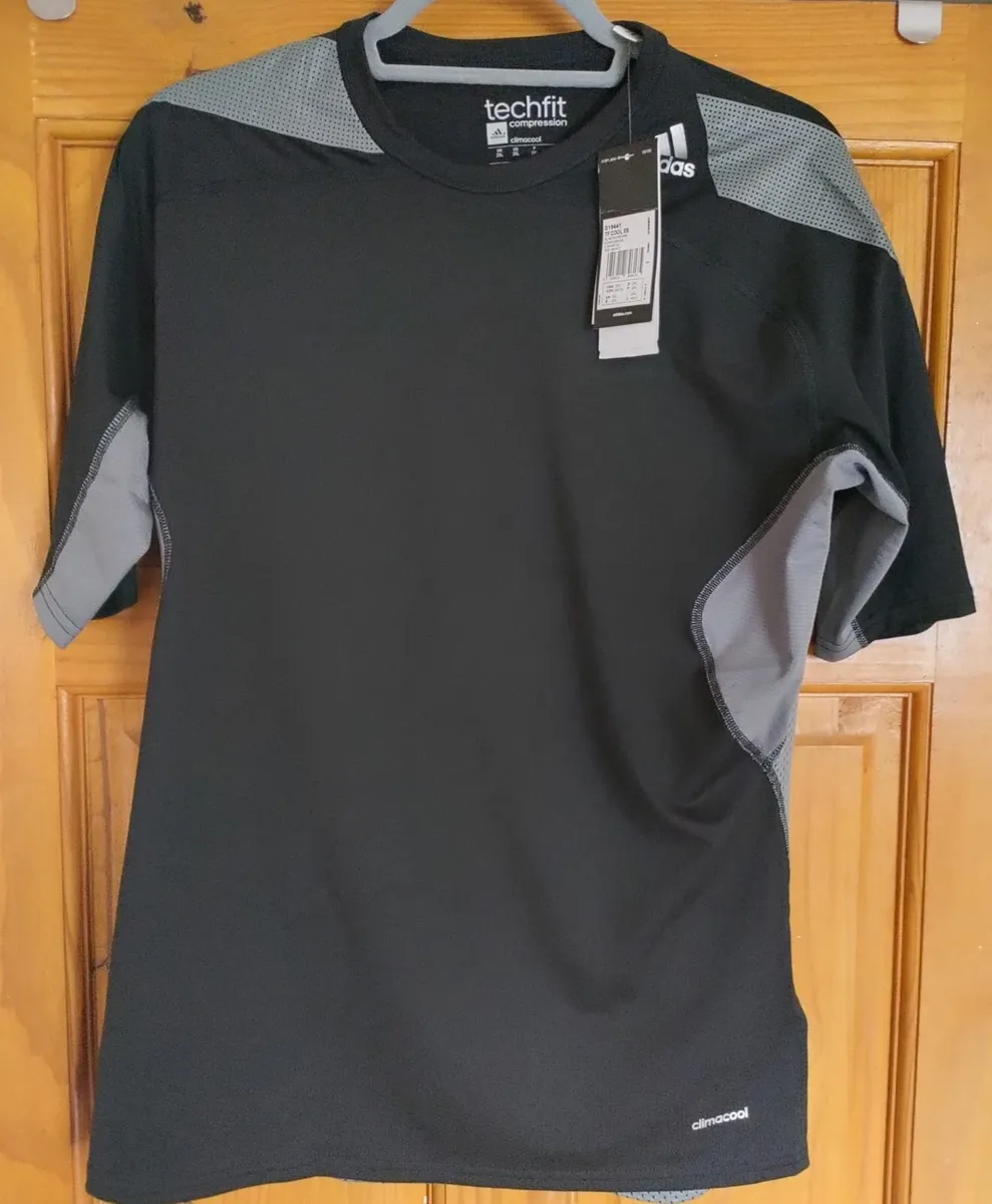 Adidas Techfit compression 2XL New - Image 1