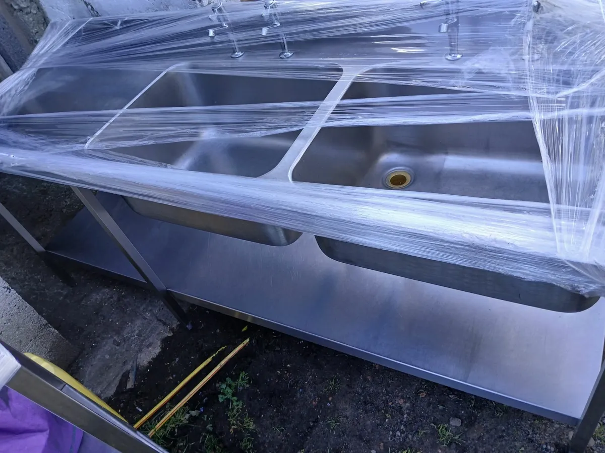 Stainless steel cabbinet double sink unit complete - Image 1