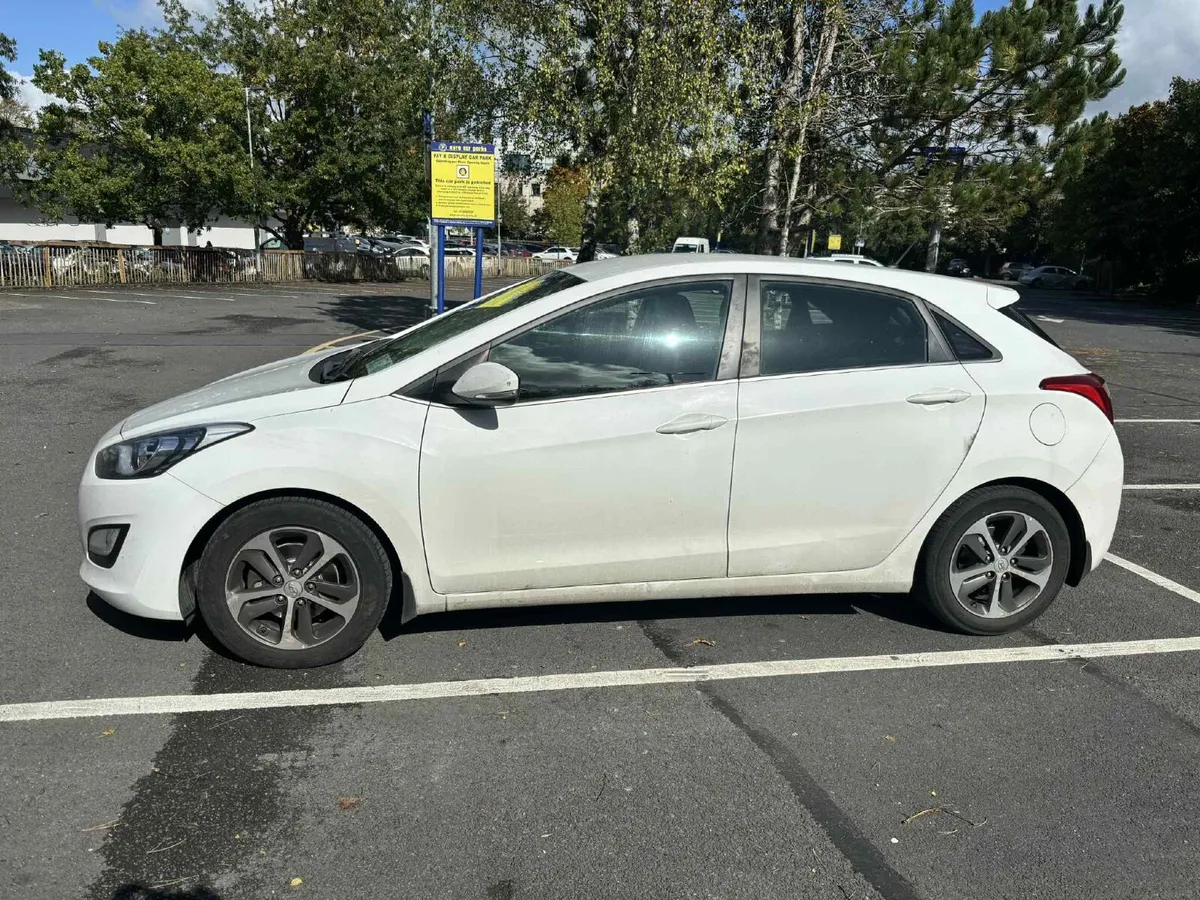Hyundai i30 2015 - Image 2