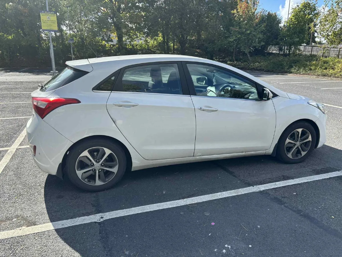 Hyundai i30 2015 - Image 4