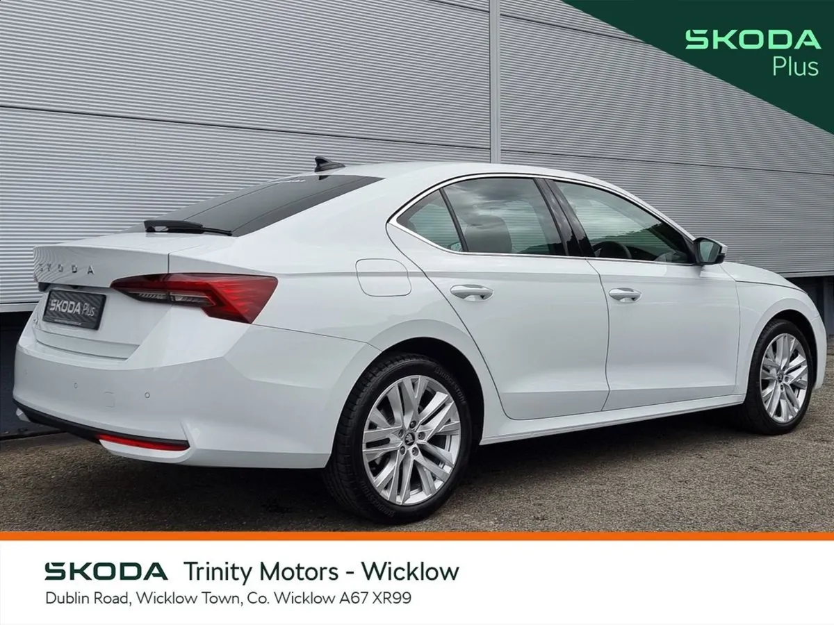 Skoda Octavia Selection  1.5tsi 150HP DSG Mhev - Image 3