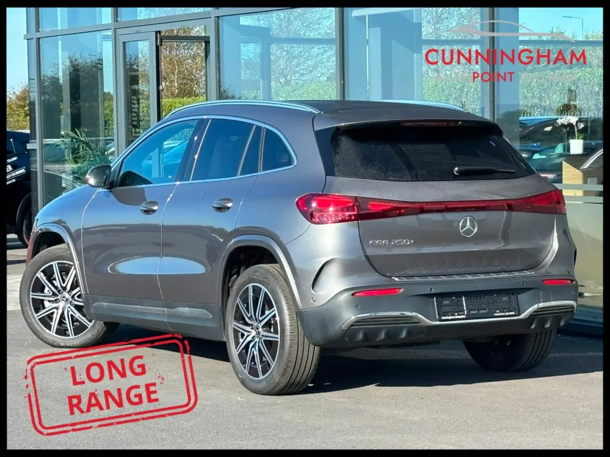 Mercedes-Benz EQA 250+ AMG LINE EXECUTIVE - Image 2