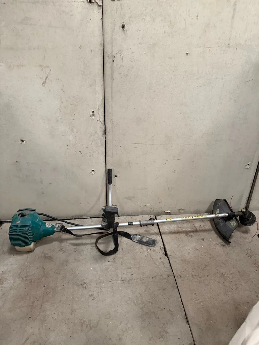 Garden line strimmer - Image 1