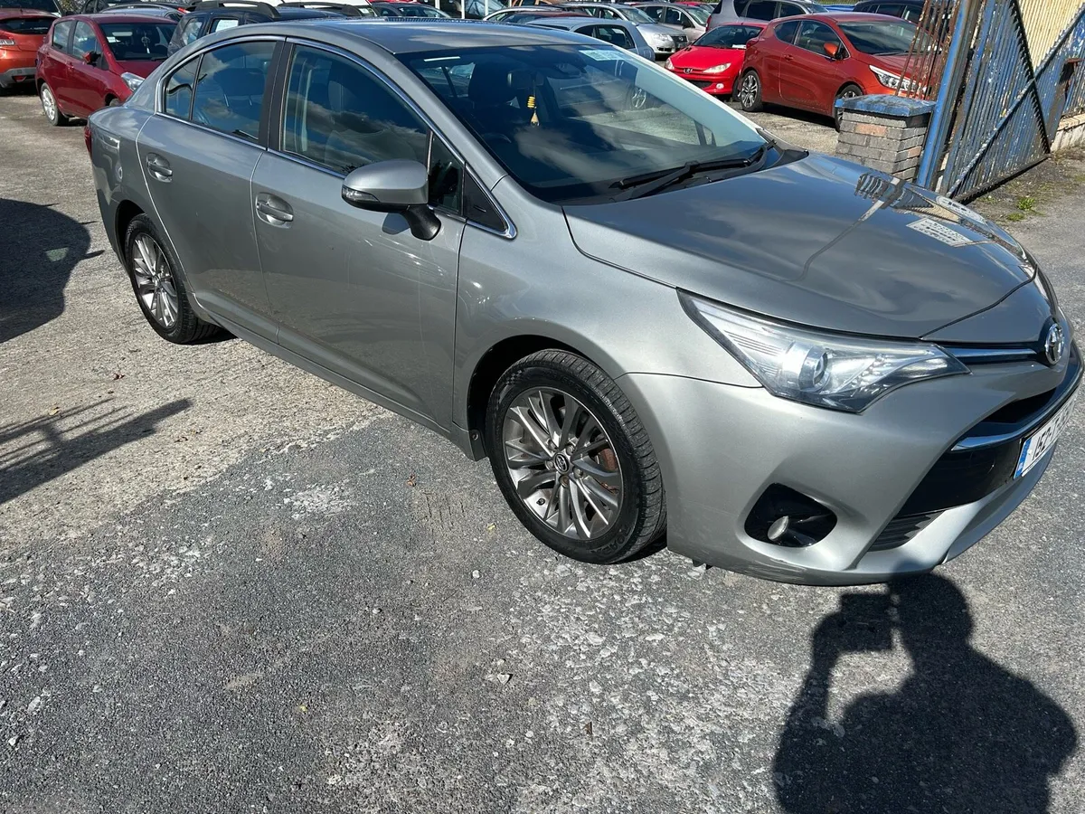 Toyota Avensis 1.6 D4D Business Edition - Image 2
