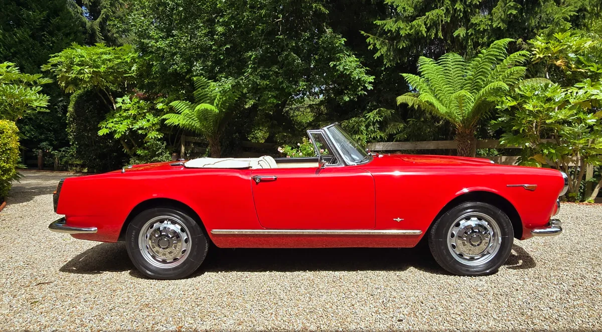 1964 Alfa Romeo 2600 Spider - one of 103 produced - Image 4