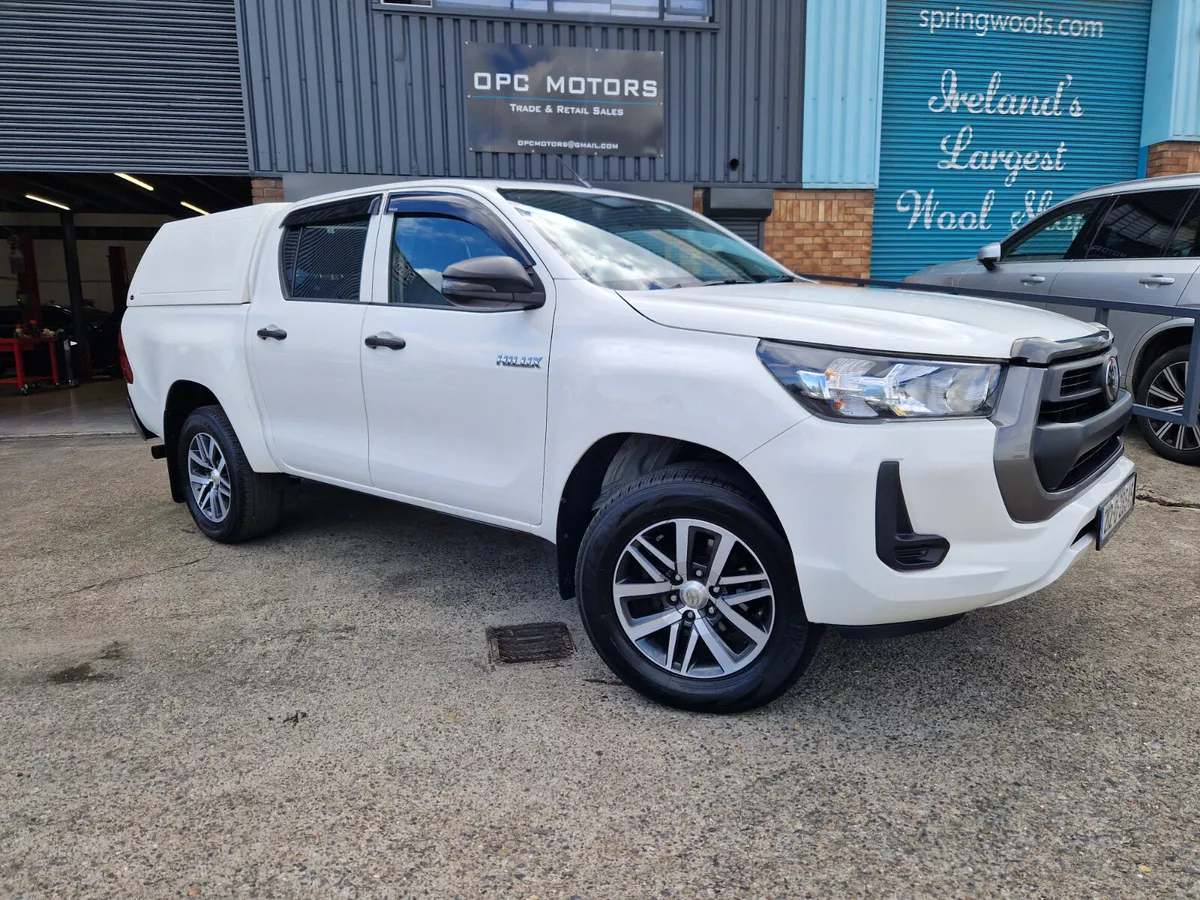 Toyota Hilux 2021 --No Vat - Image 1