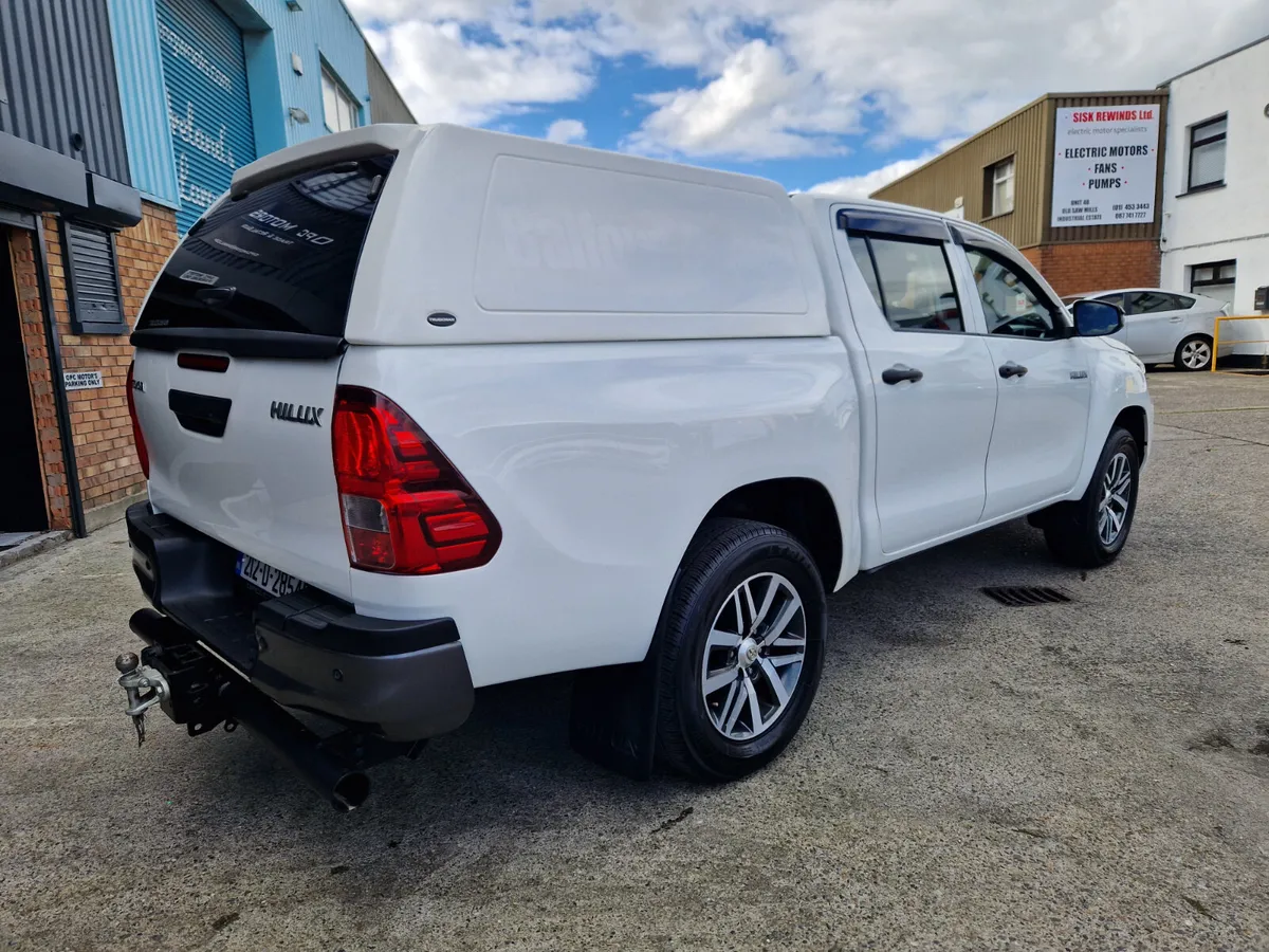 Toyota Hilux 2021 --No Vat - Image 4