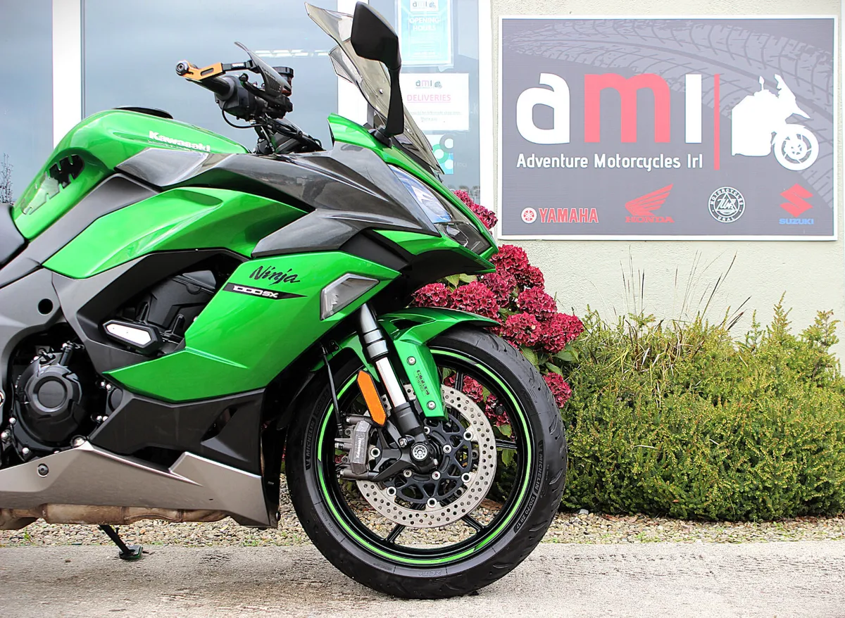 Kawasaki 1000 SX Performance Tourer - Image 3