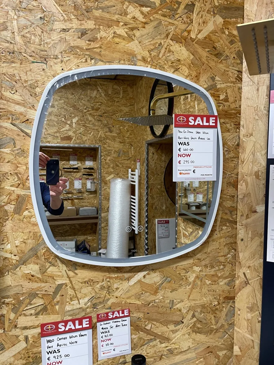 New Ex-Stock Vado 60cm Matt White Mirror