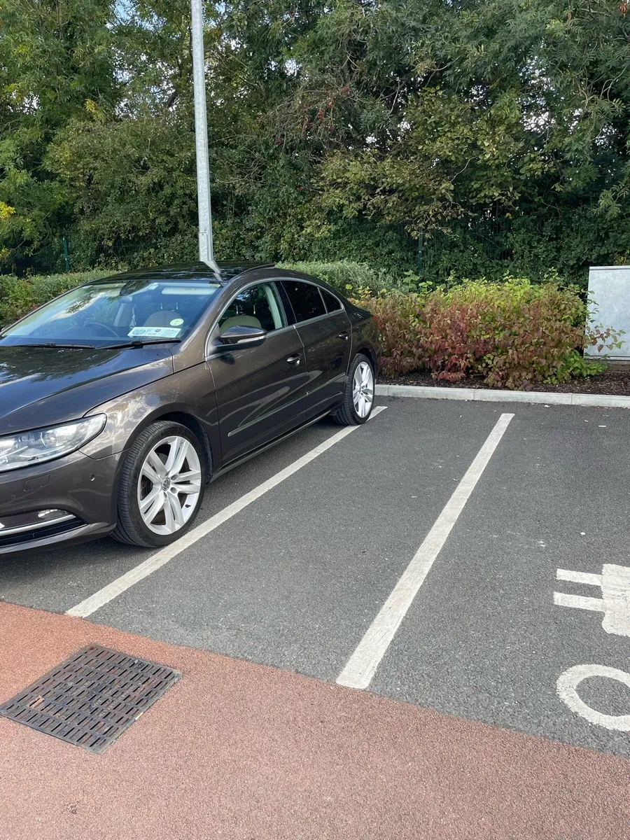 Volkswagen Passat CC - Image 2