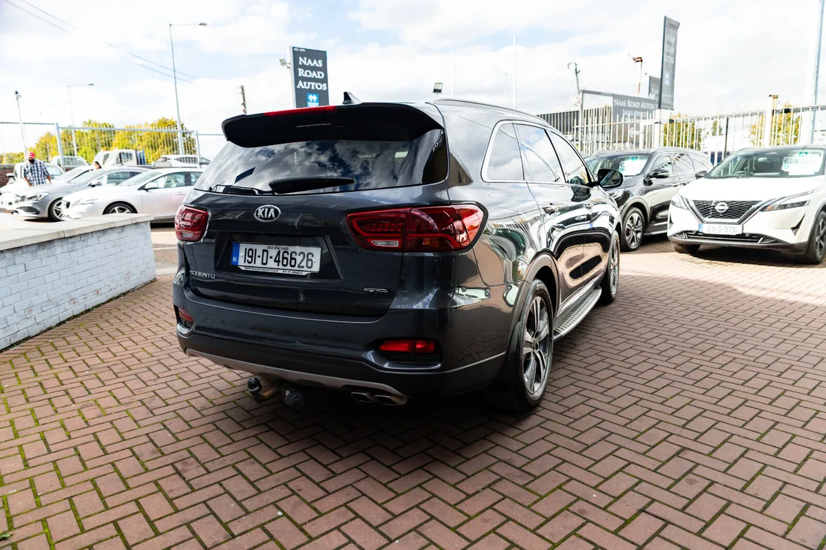 KIA SORENTO 2.2 CRDI GT-LINE 7 SEATER AUTO - Image 3