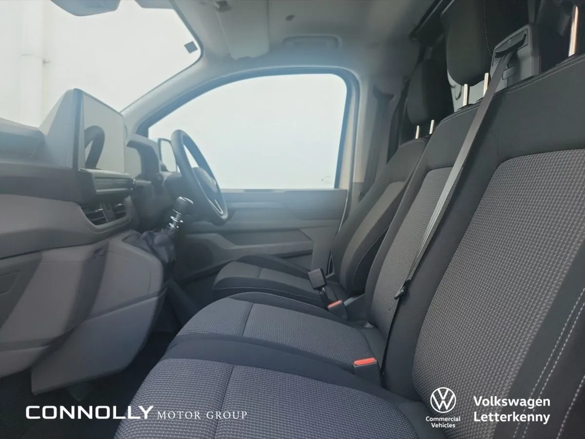 Volkswagen Transporter Trendline Plus LWB 150Hp 2 - Image 4
