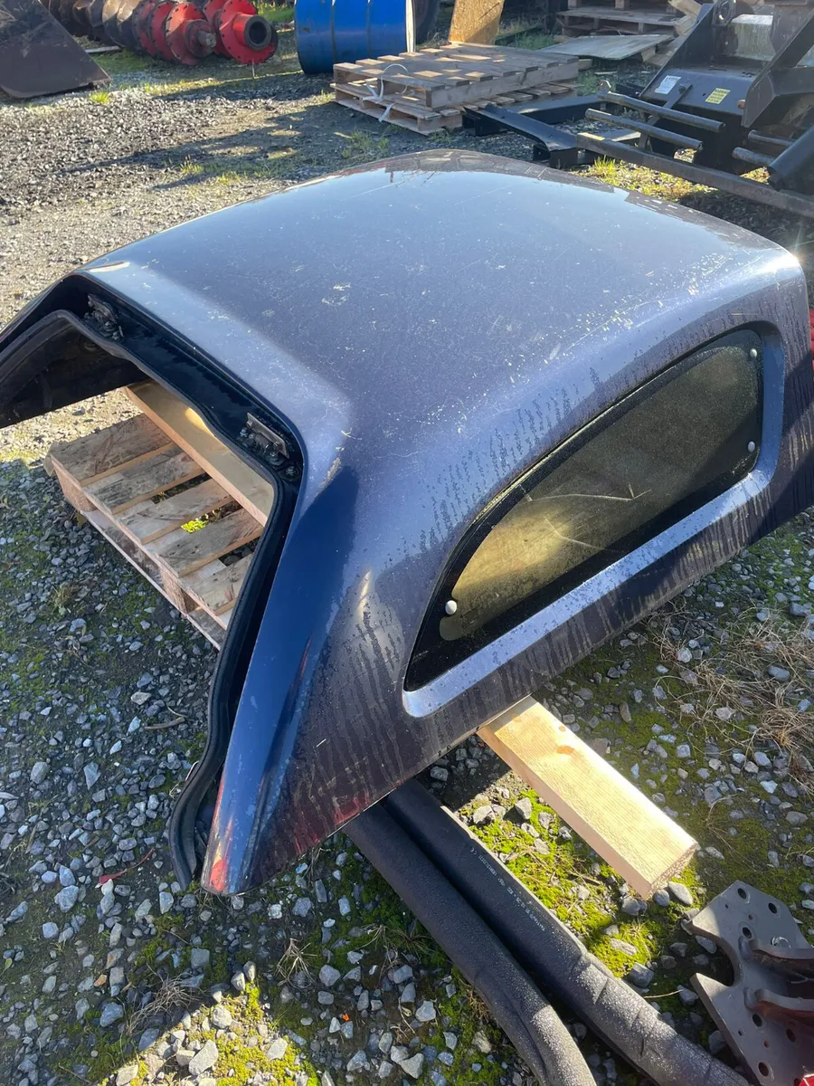 l200 Canopy