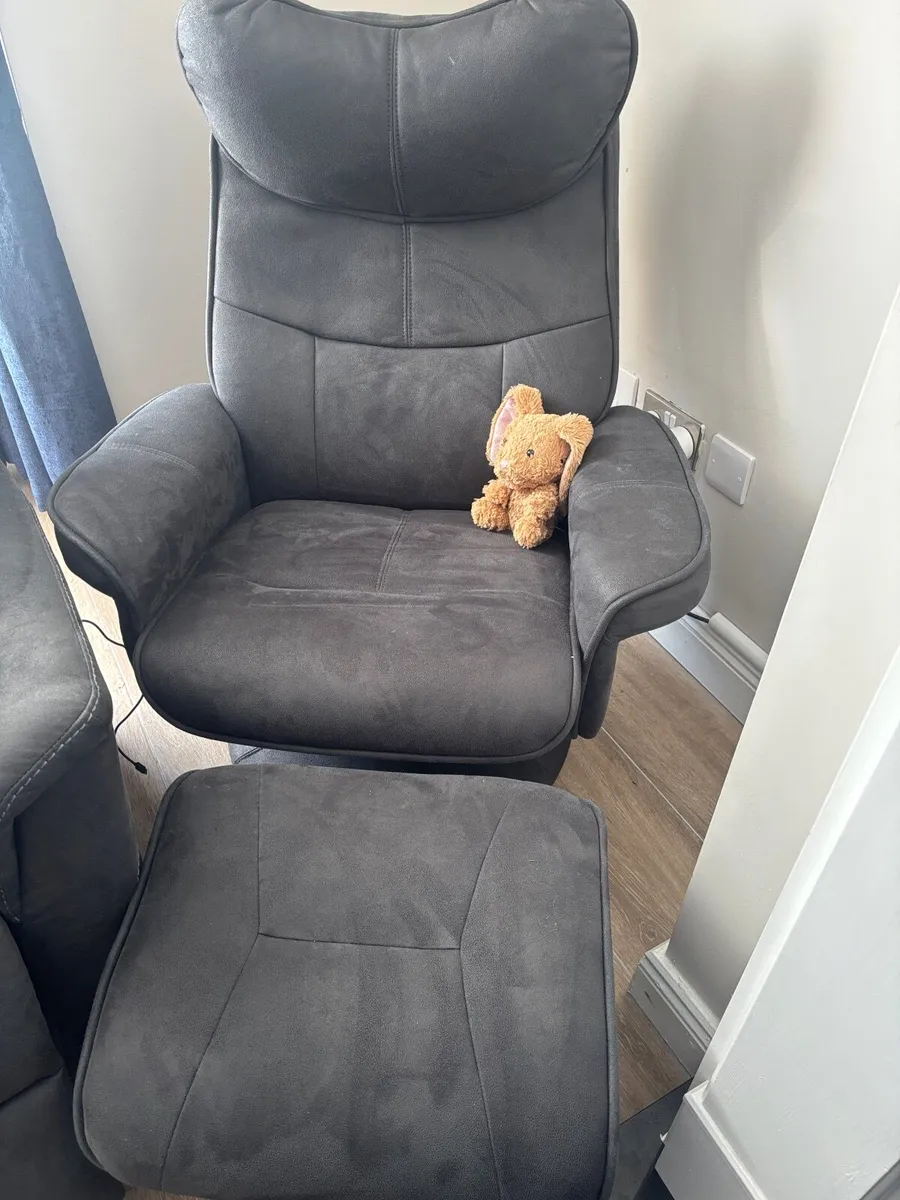 Reclining(Manual)  chair with footstool - Image 2