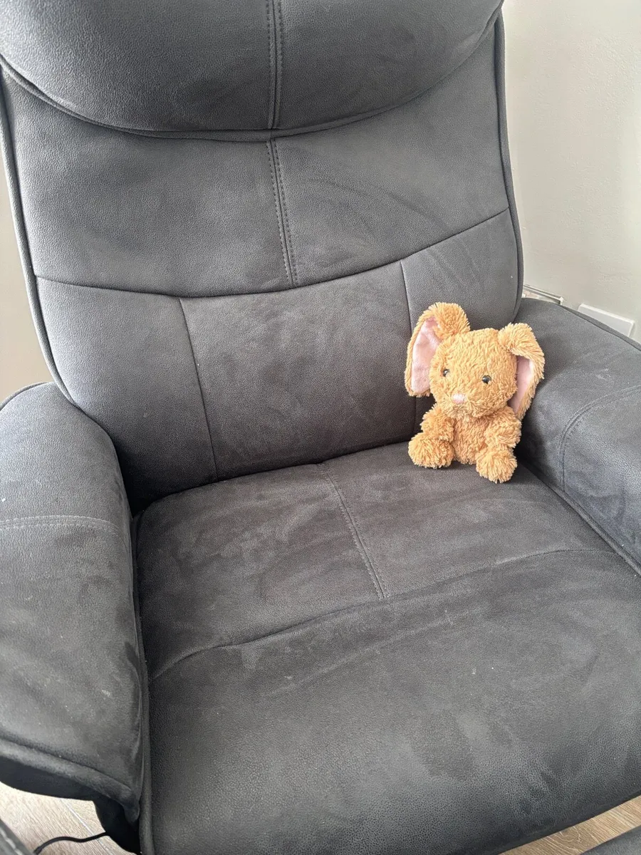 Reclining(Manual)  chair with footstool - Image 4