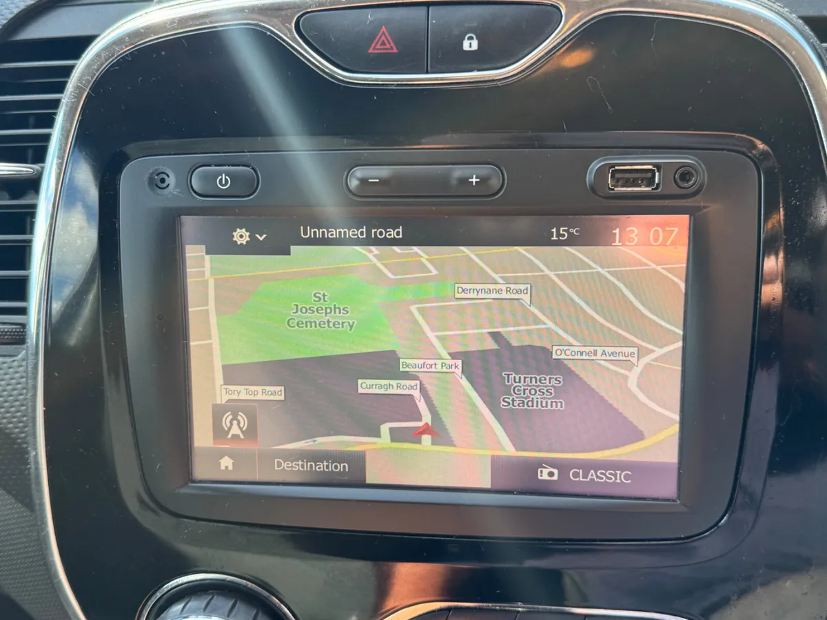 Renault Captur Lovely high driving position - Image 4