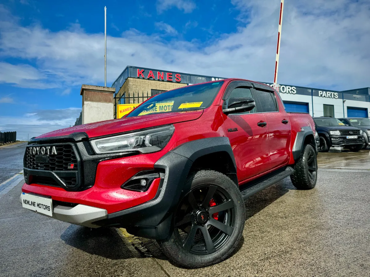 2025 Toyota Hilux GR SPORT II!! TOP SPEC!! - Image 1