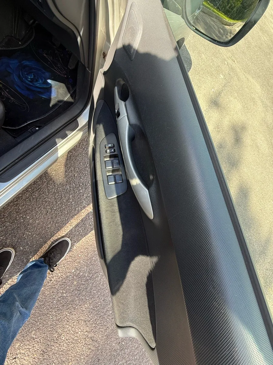 Toyota Auris 2008 - Image 3