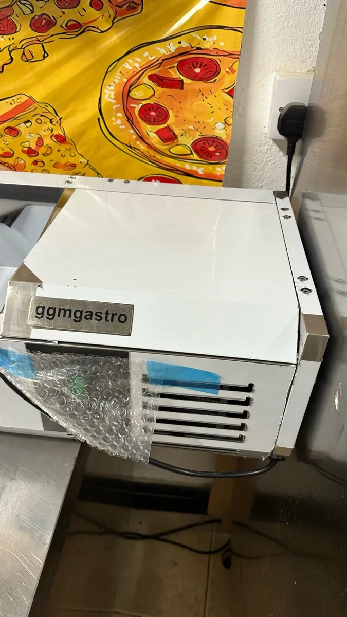 Countertop fridge display toppings - Image 3