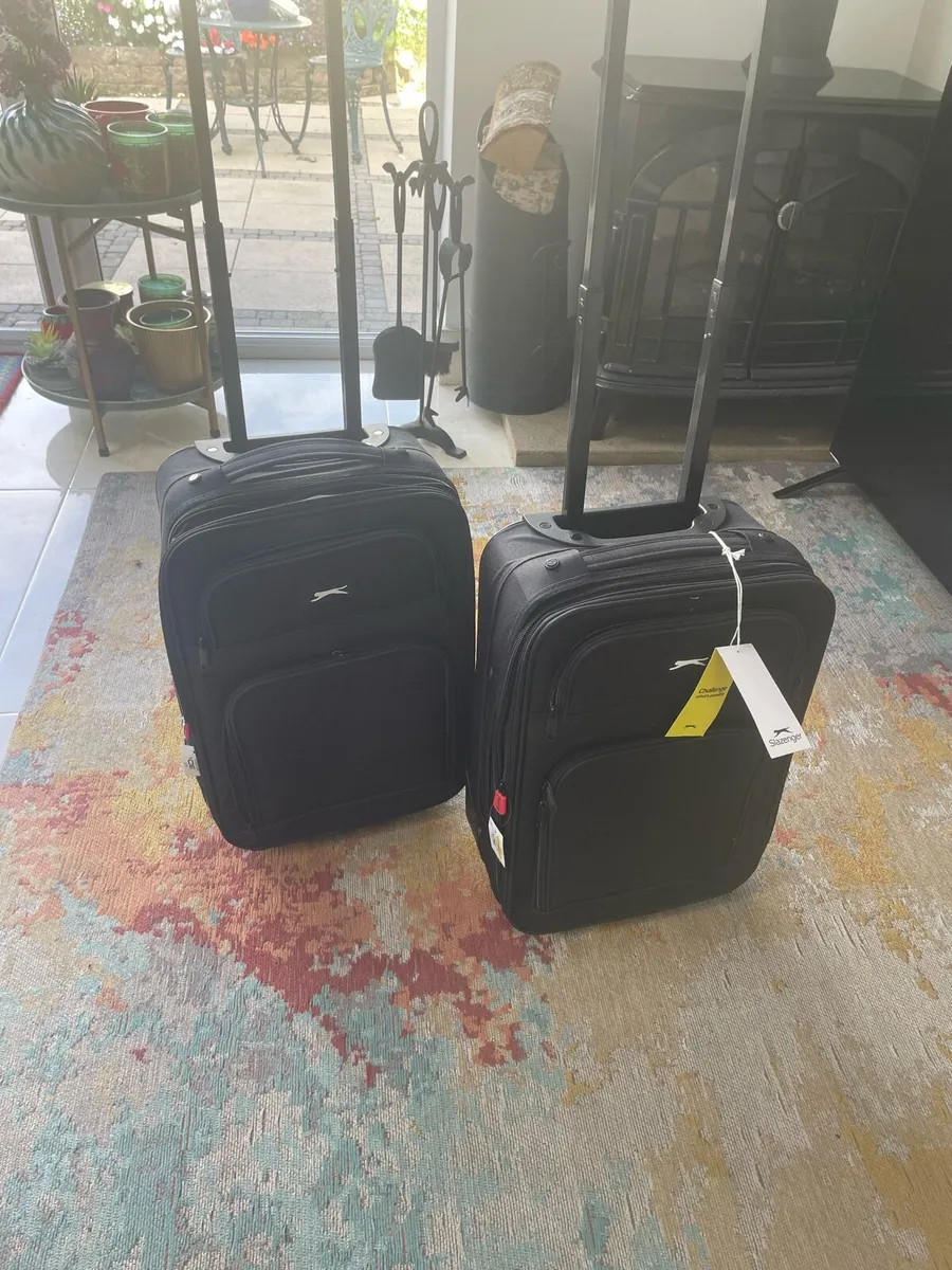 Slazenger Suitcase luggage carry on - Image 1