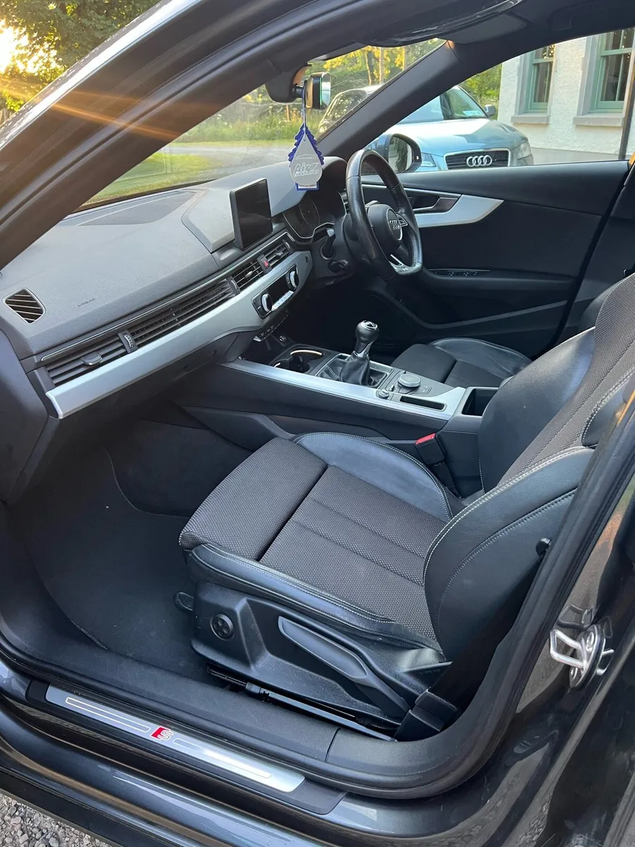 Audi A4 sline - Image 4