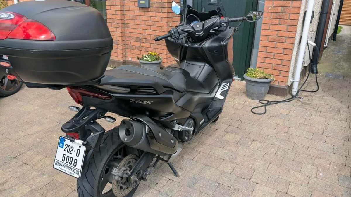Yamaha T-max 560 - Image 4