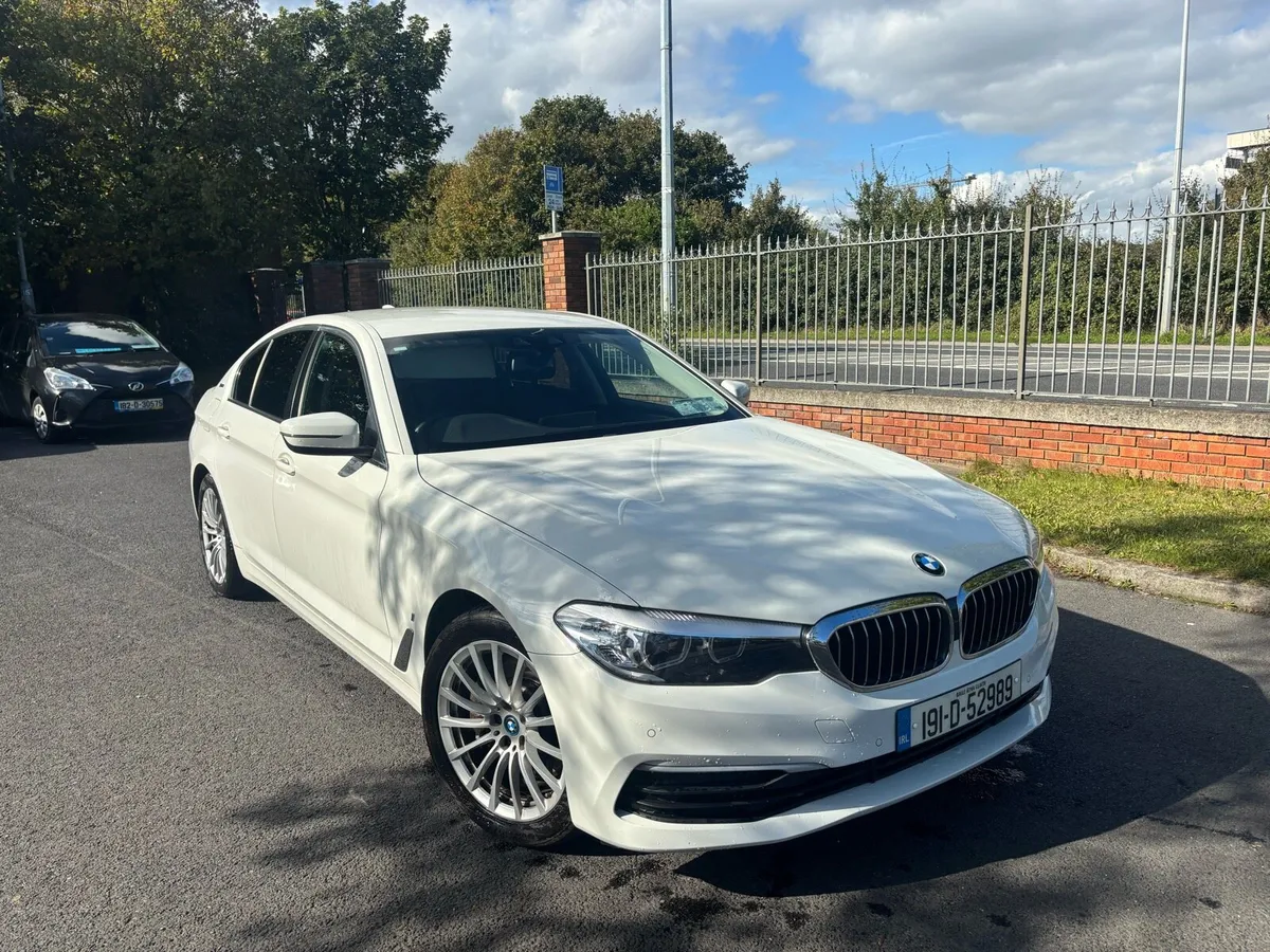 BMW 5 Series - Image 3