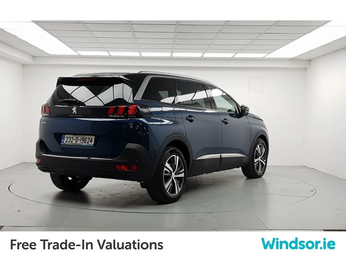 Peugeot 5008 1.5 Bluehdi 130bhp Allure Auto - Image 3